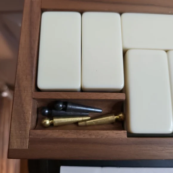 Handcrafted Dominic C. Armanino Five Up Co Dominos in Walnut Wood Box - Picture 6 of 16